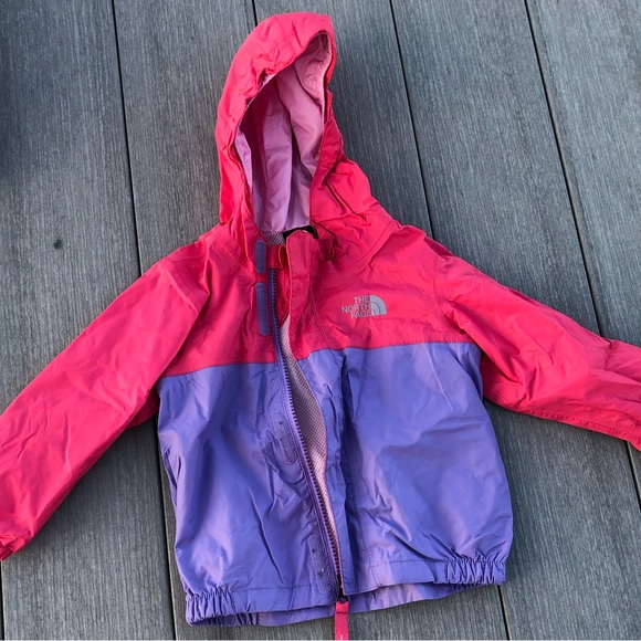 12-18 month North Face jacket. GUC. - Picture 3 of 6